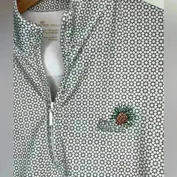 Peter Millar Women’s Quarter Zip Pullover. Size Medium - Picture 3 of 6